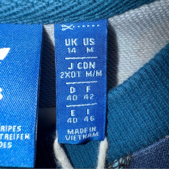 Adidas x Farm Rio Butterfly Borbomix Floral Blue and Pink Graphic Sweatshirt M - Picture 11 of 12